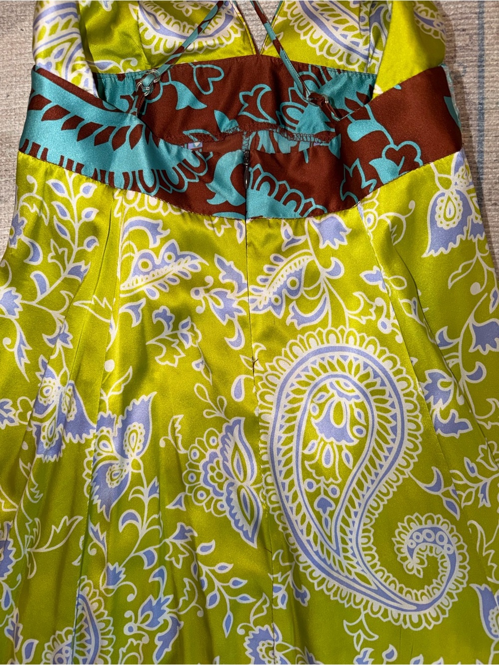 Single Dress - Picture 5 of 5